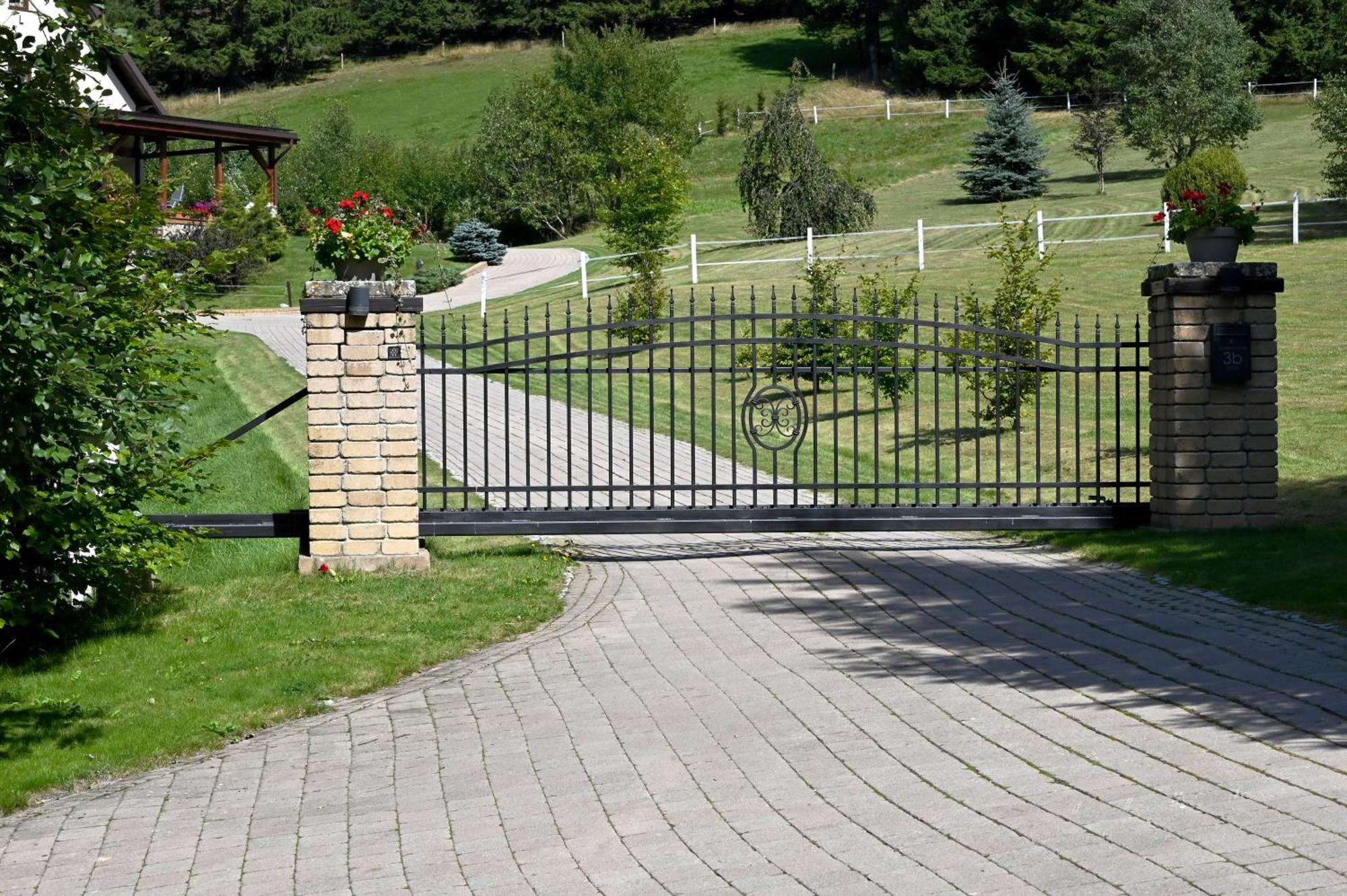 Villa Wichrowe Wzgorze à Stronie Śląskie Extérieur photo