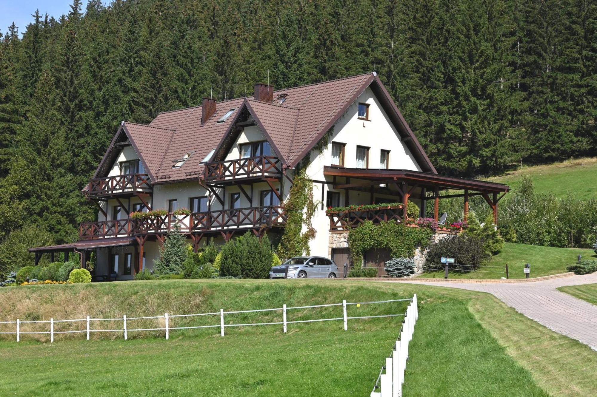 Villa Wichrowe Wzgorze à Stronie Śląskie Extérieur photo